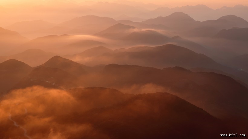 波澜壮阔的云海图片