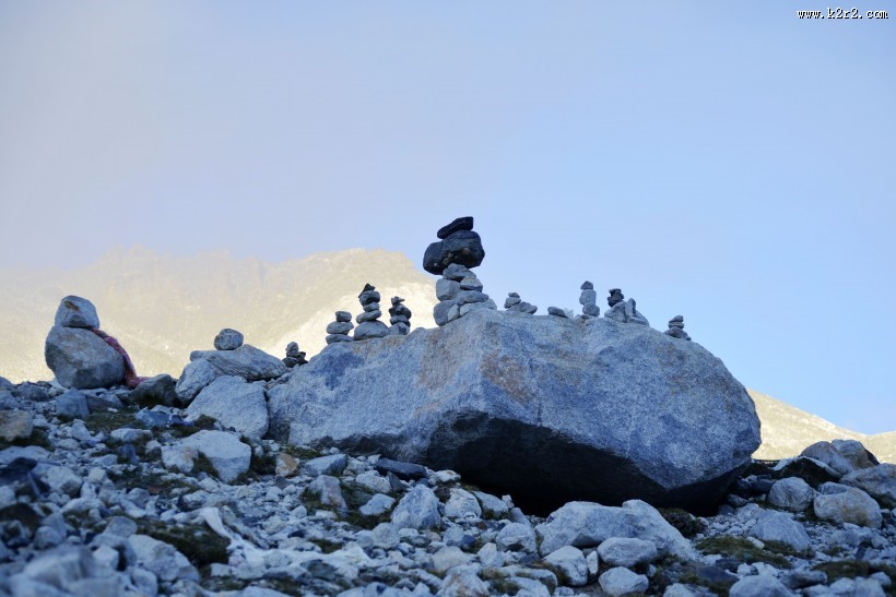 珠穆朗玛峰风景图片