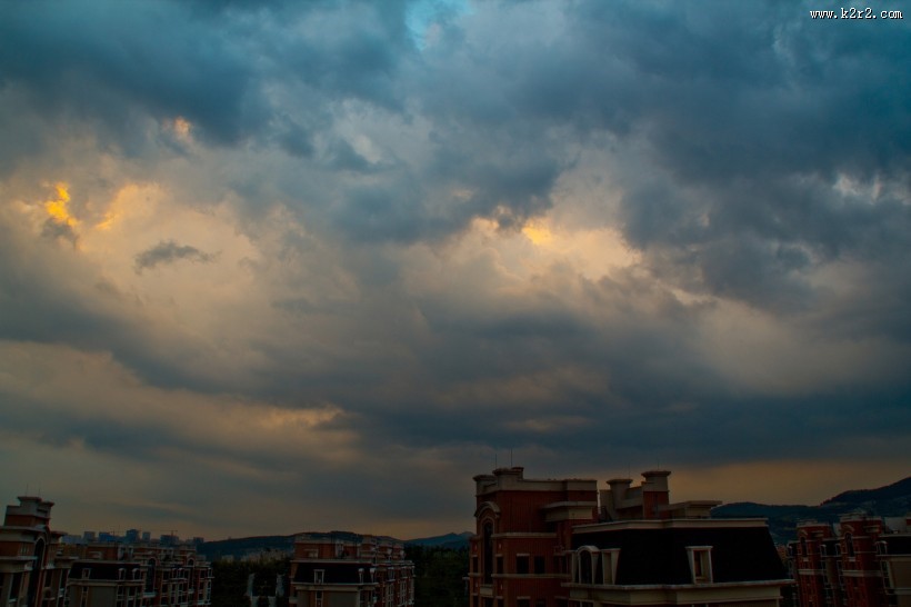 阴云密布的天空图片大全