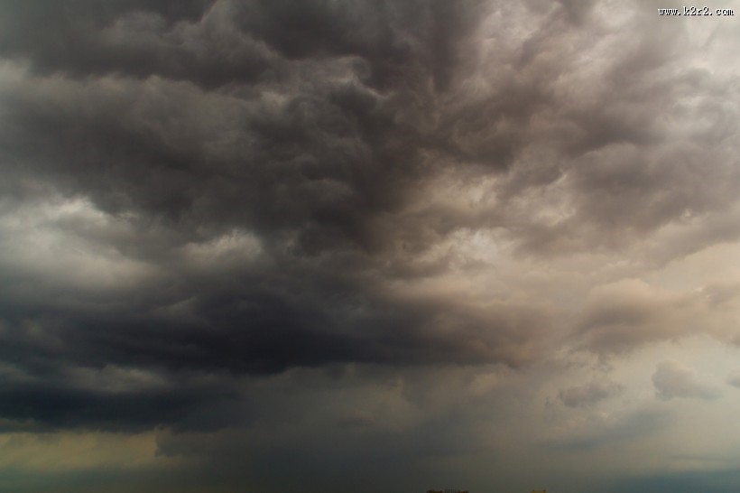 阴云密布的天空图片大全