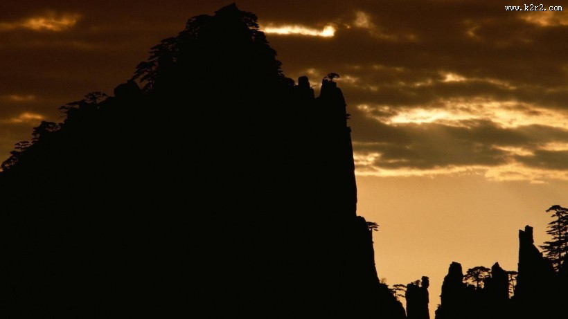 壮阔的山河风光图片