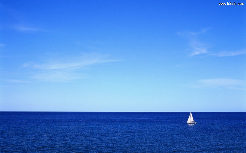 大海与帆船图片