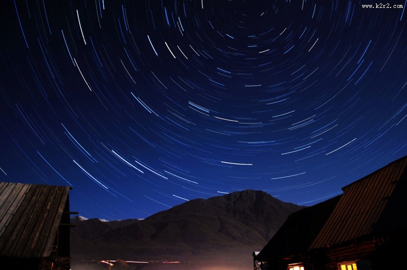 璀璨神奇的星轨风景图片