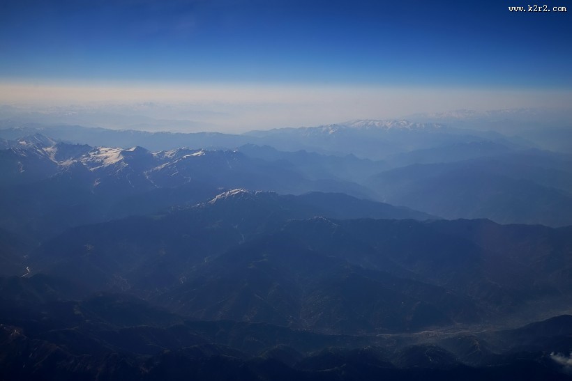 鸟瞰昆仑山风景图片