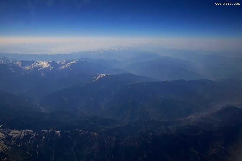 鸟瞰昆仑山风景图片