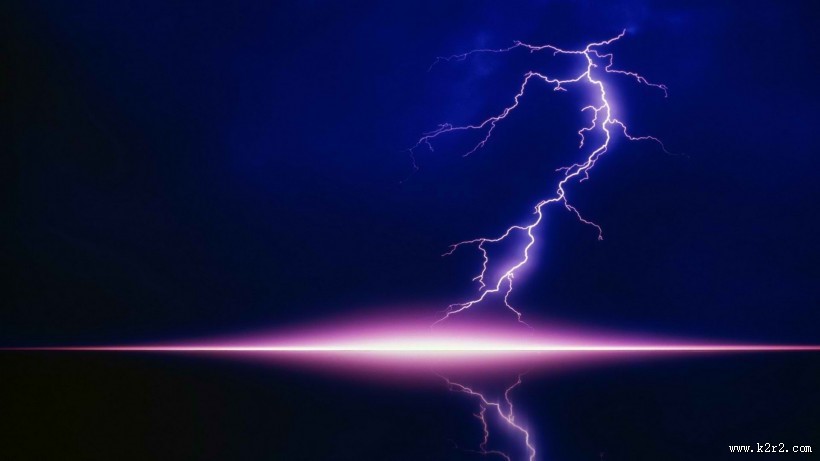 紫色闪电图片