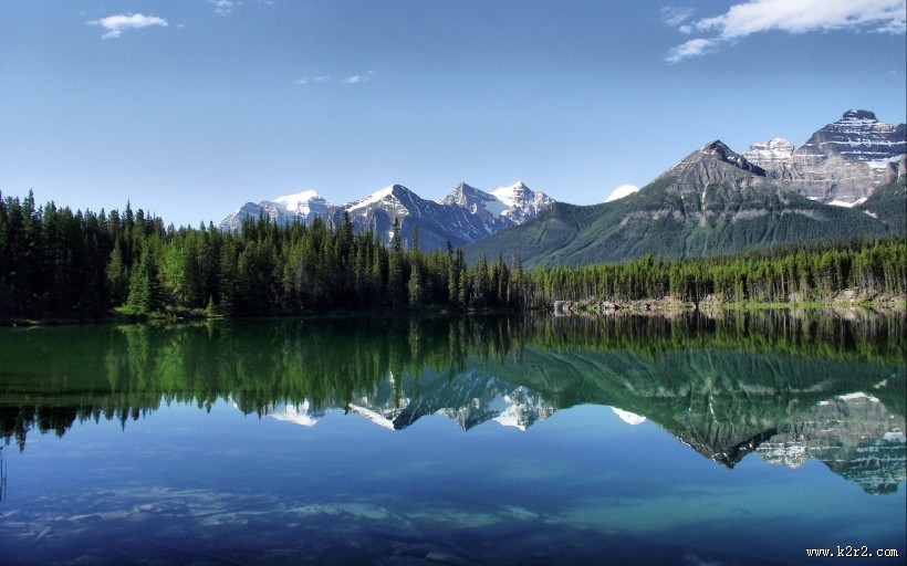 壮丽的山峦图片