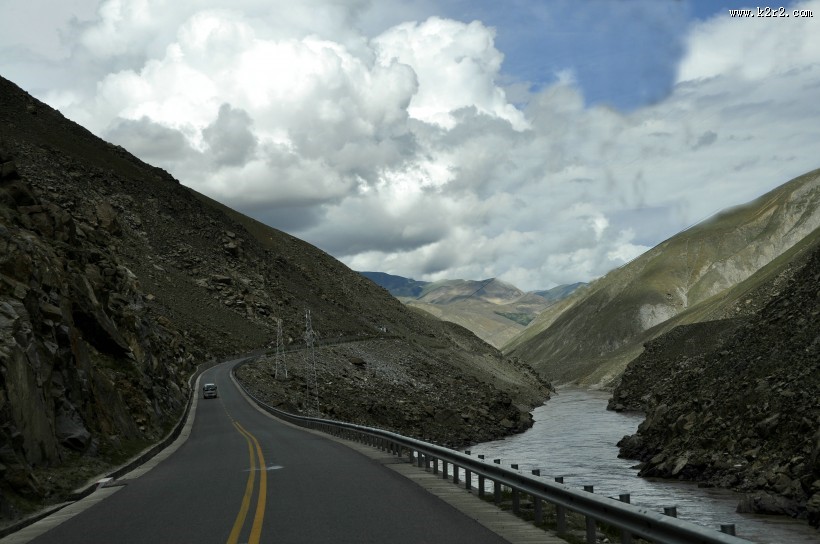 雅鲁藏布江风景图片大全