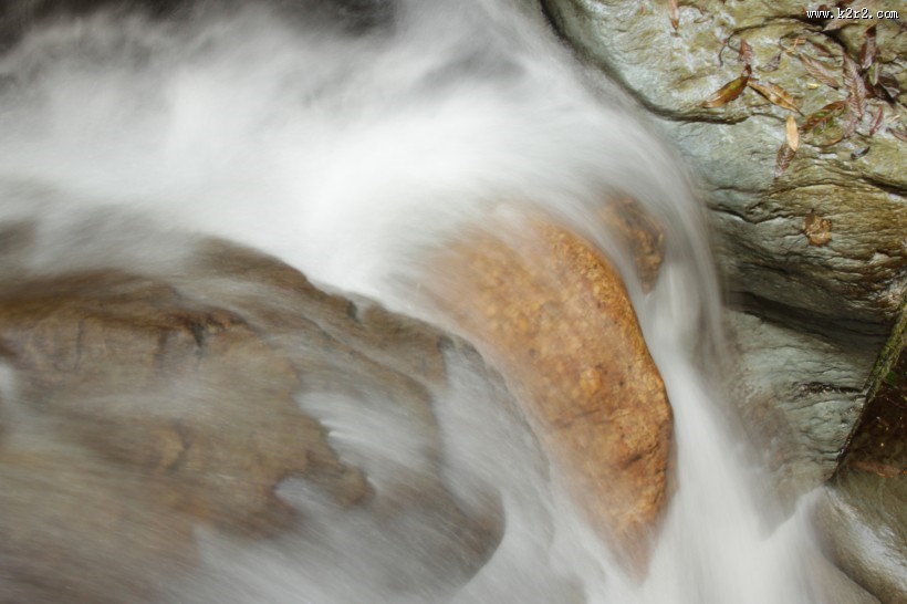 哀牢山泉水图片