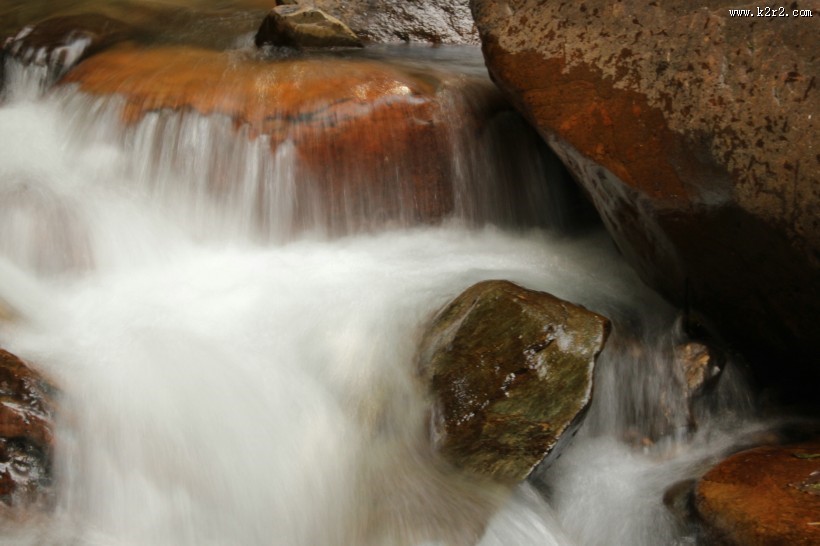 哀牢山泉水图片