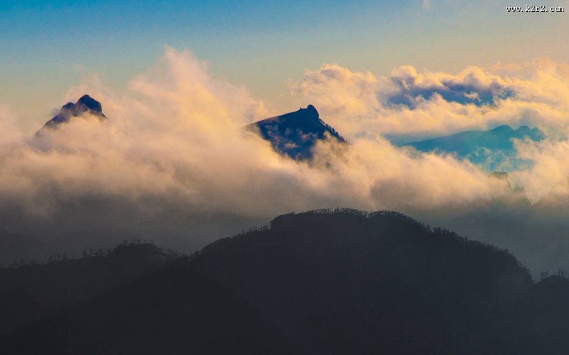 秦岭春天风景图片
