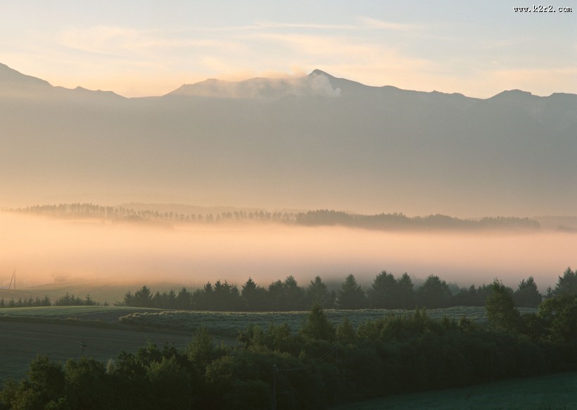 夕阳迷雾风景图片大全