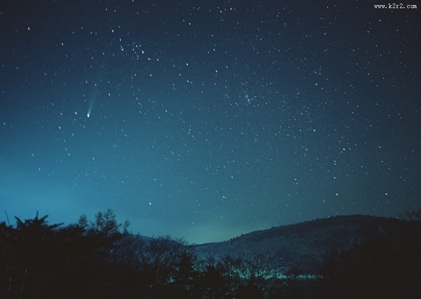 布满星星的天空图片