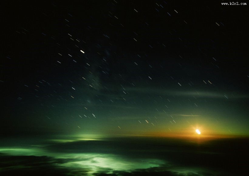 布满星星的天空图片