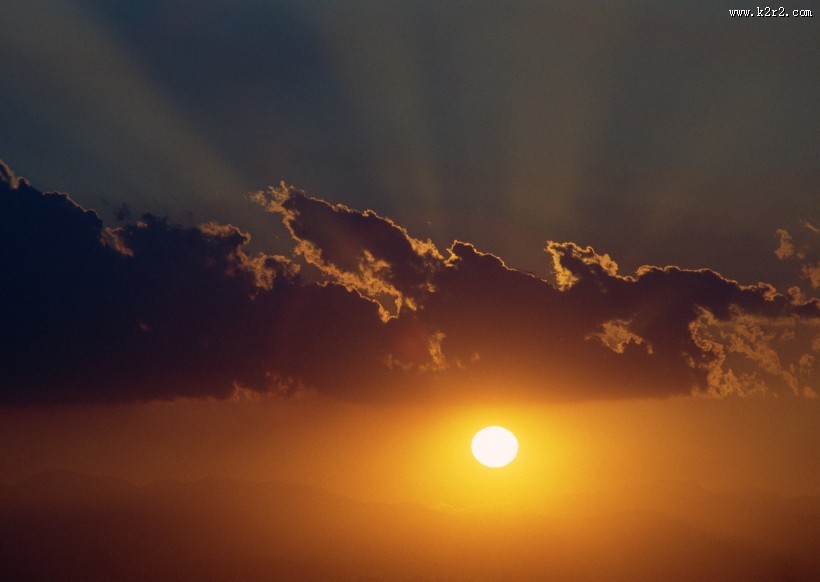 夕阳下的云彩图片大全