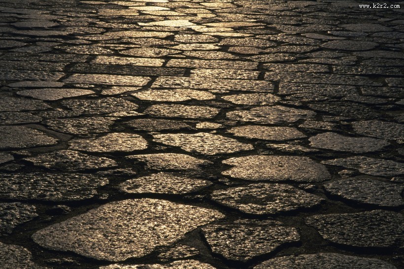 夕阳下的马路图片