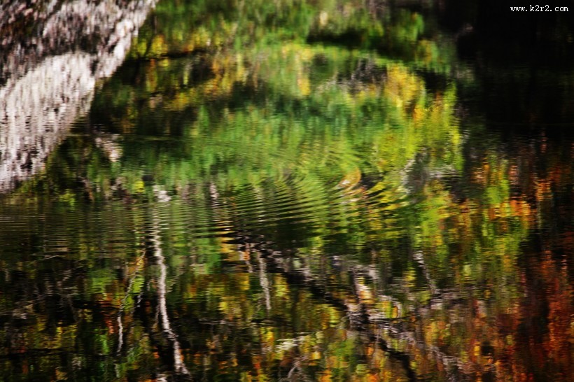 湖面倒影风景图片