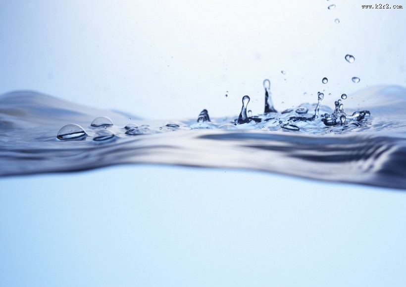 溅起的水花图片