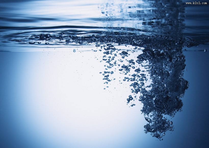 溅起的水花图片