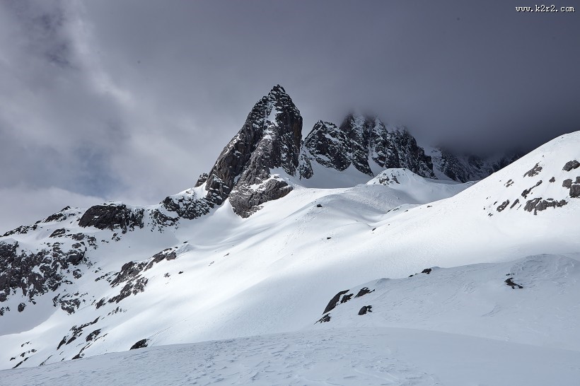 云南玉龙雪山自然风景图片