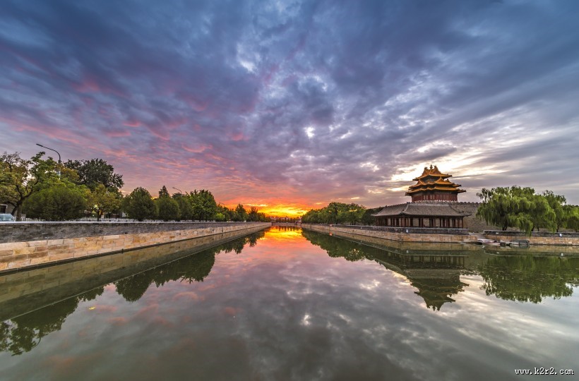 清晨的故宫角楼图片