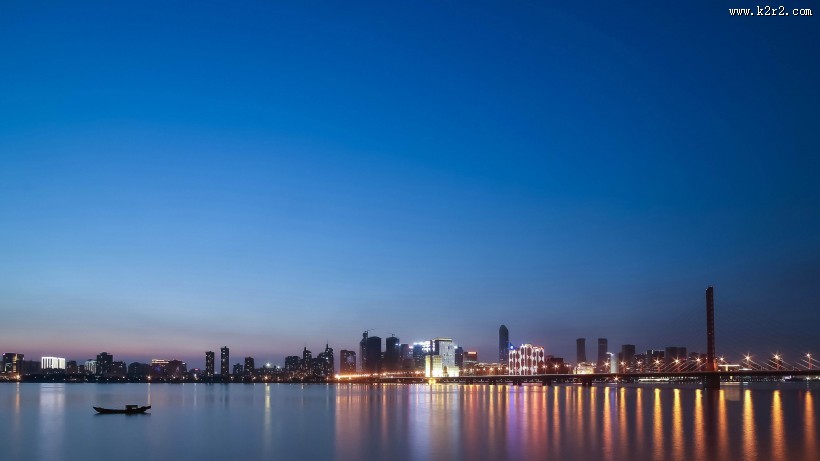 傍晚的钱塘江图片