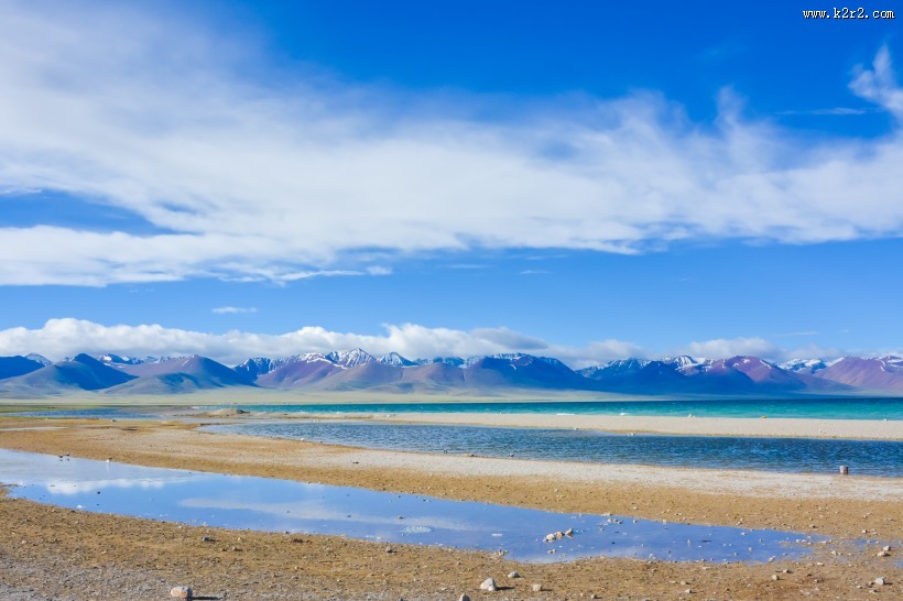 西藏羊卓雍措自然风景图片