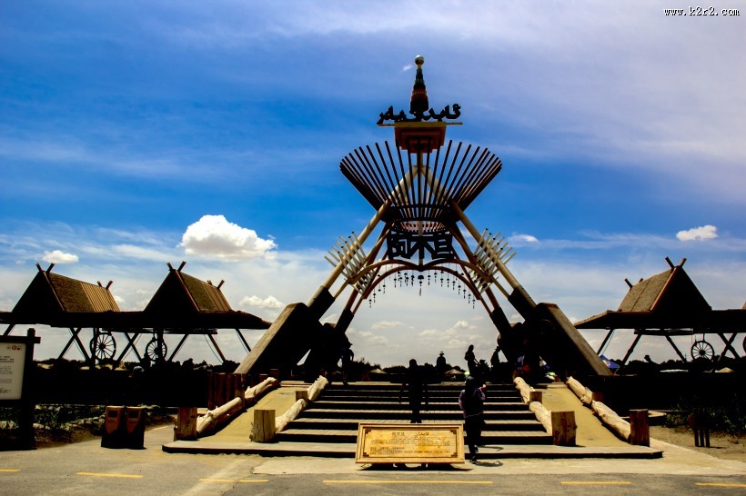 新疆罗布人村寨自然风景图片