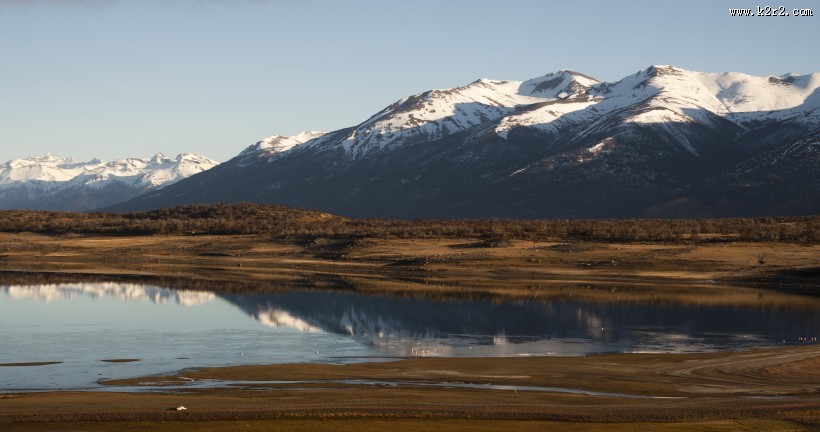 卡拉法特秋天自然风景图片
