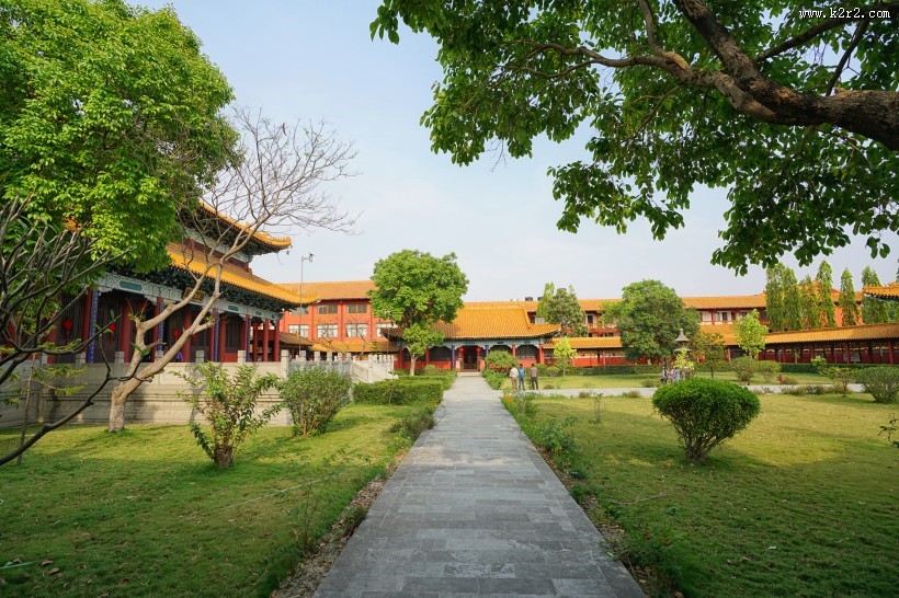 尼泊尔蓝毗尼中华寺中国寺庙建筑风景图片