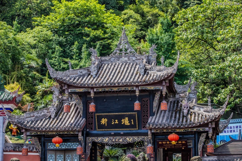 四川都江堰古老建筑风景图片