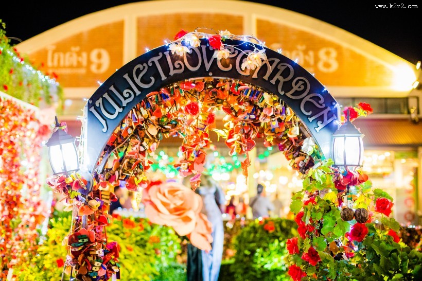 泰国曼谷街头夜市风景图片