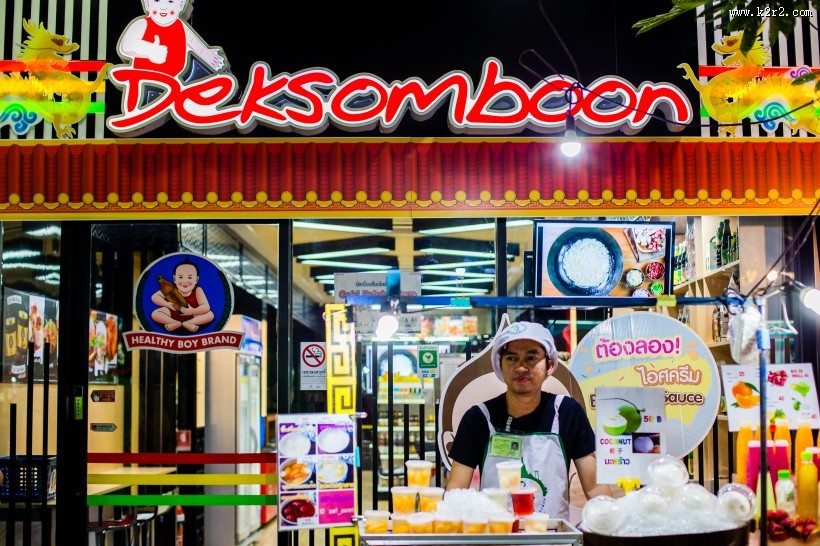 泰国曼谷街头夜市风景图片