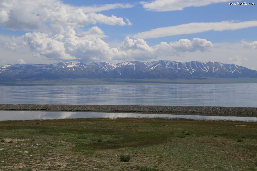 美丽的新疆赛里木湖风景图片