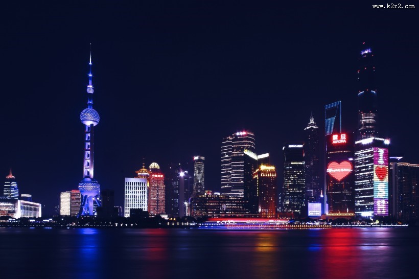 夜晚的东方明珠图片大全
