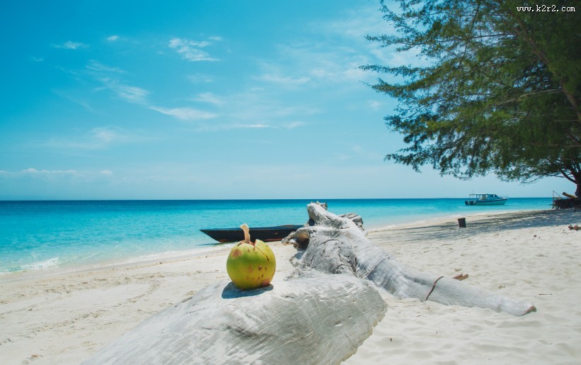 美丽的马尔代夫海边风景图片