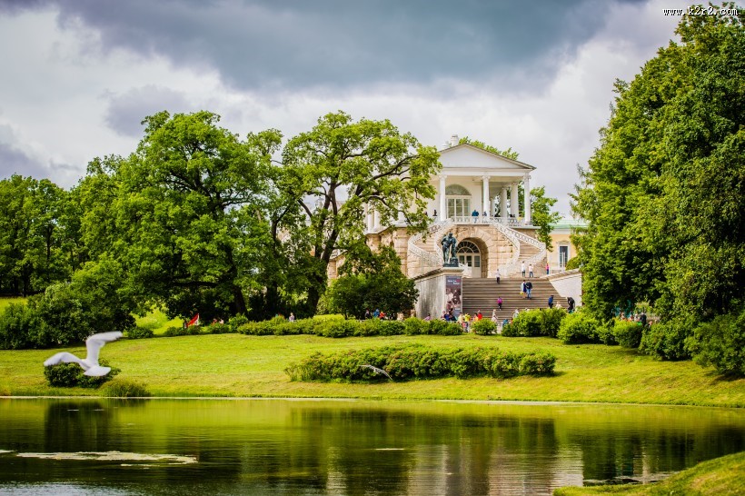 俄罗斯圣彼得堡夏宫建筑风景图片