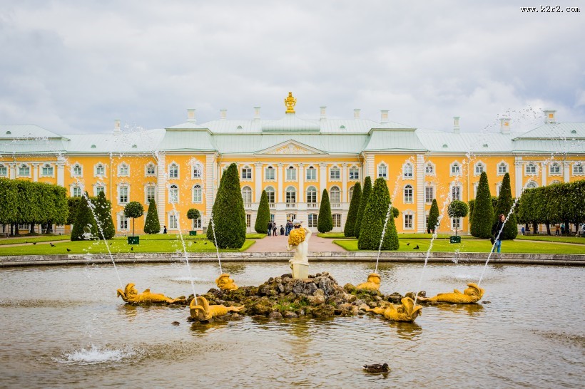 俄罗斯圣彼得堡夏宫建筑风景图片