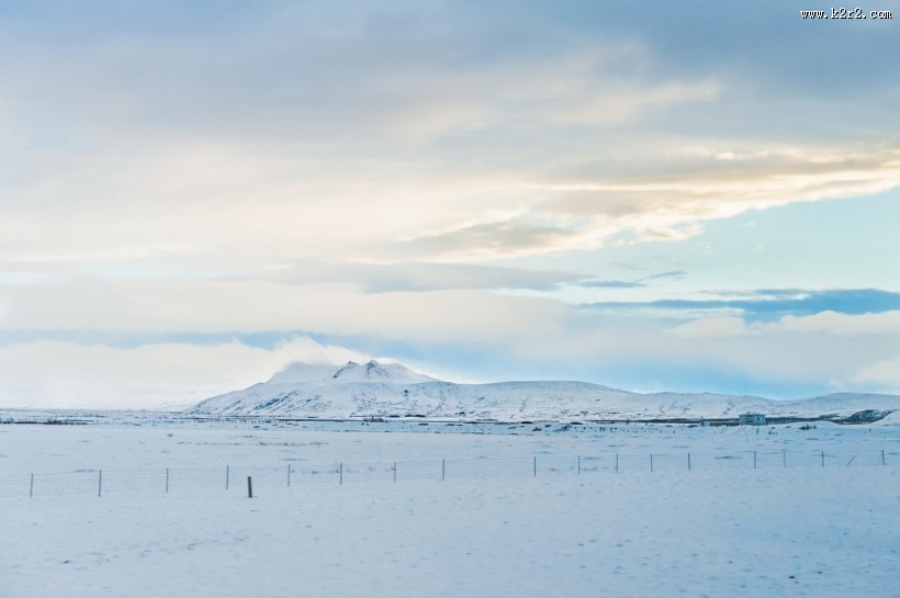 北欧冰岛冰天雪地风景图片