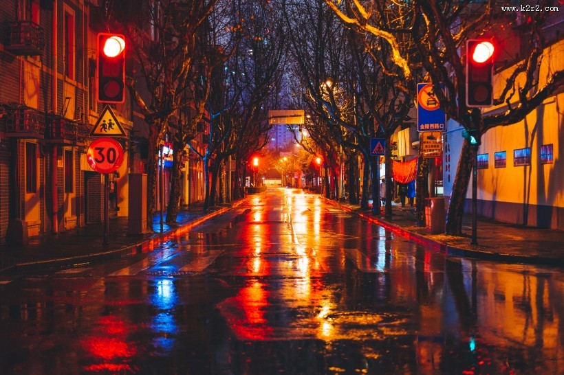 城市落寞的夜景图片
