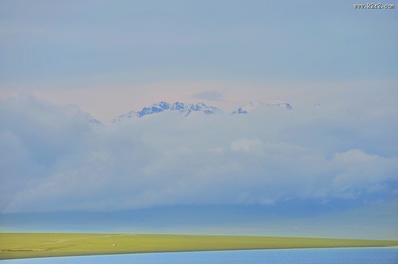 新疆赛里木湖风景图片大全