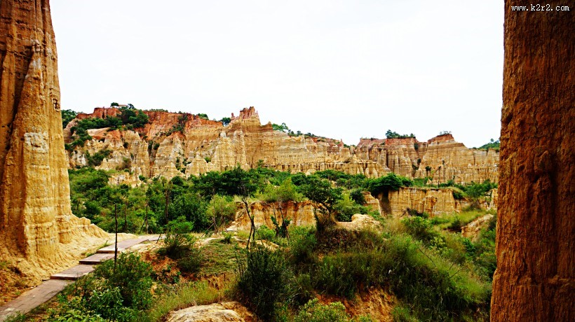 云南元谋浪巴铺土林风景图片