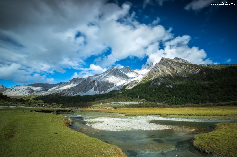 四川稻城亚丁高山风景图片