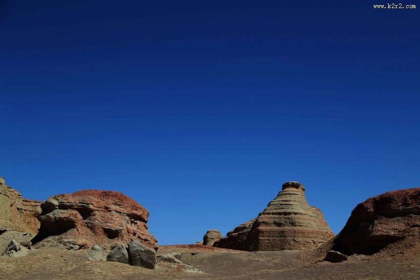 新疆魔鬼城风景图片