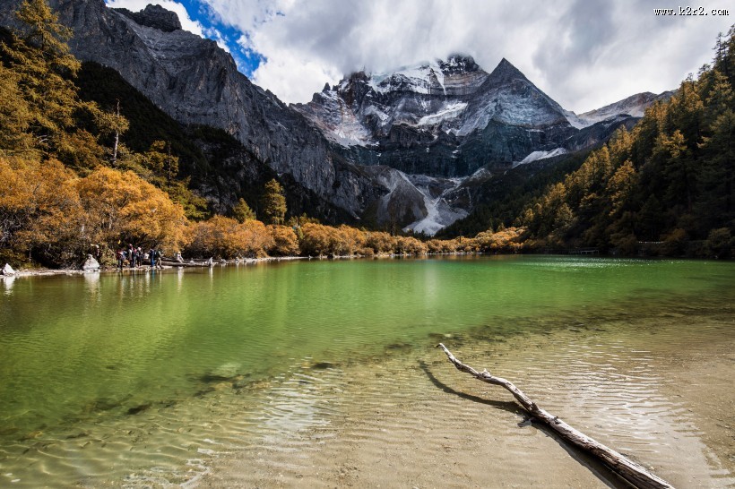真实四川稻城亚丁风景图片
