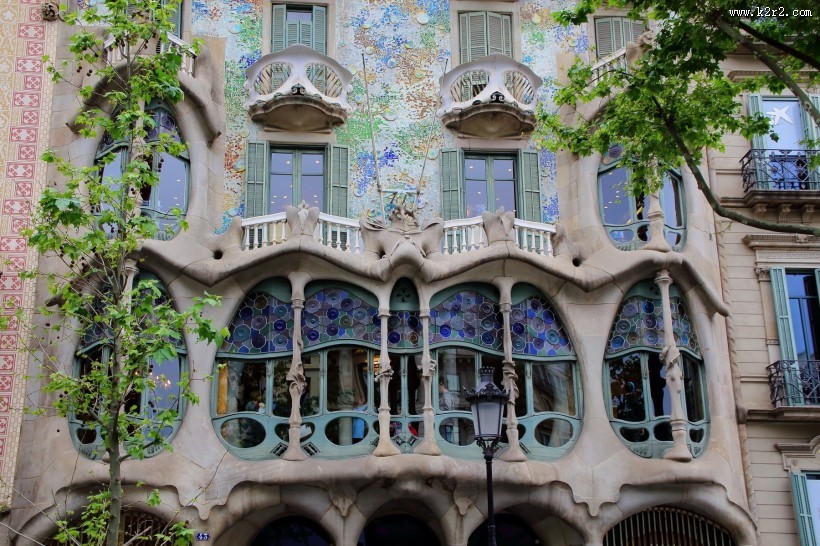 西班牙巴塞罗那高迪建筑风景图片