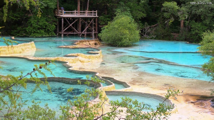 四川黄龙迎宾彩池图片大全