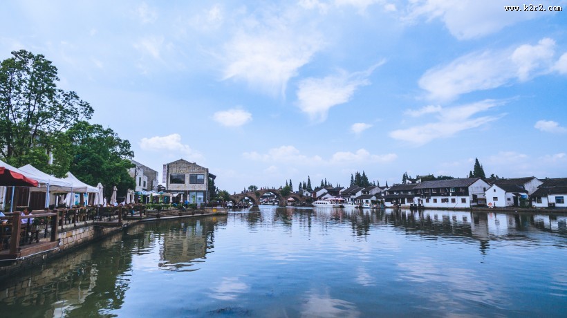 上海朱家角河道风景图片