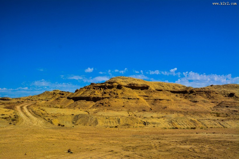 新疆克拉玛依魔鬼城风景图片