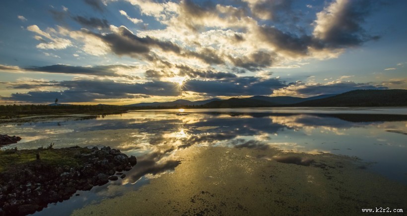 内蒙古阿尔山杜鹃湖风景图片
